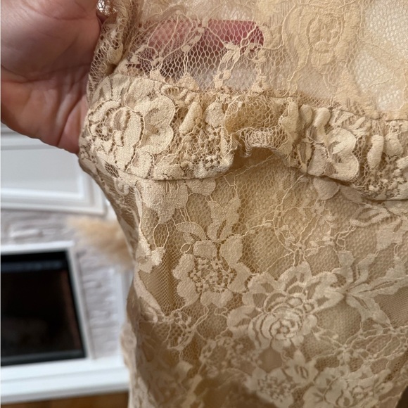 bleuh ciel Lace Ruffle Top in Beige - Picture 3 of 9